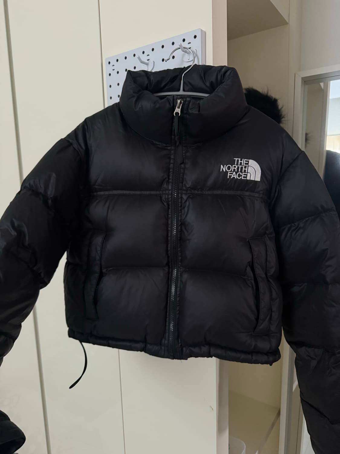 노스페이스 크롭 숏 눕시 700 해외판 상품이미지1