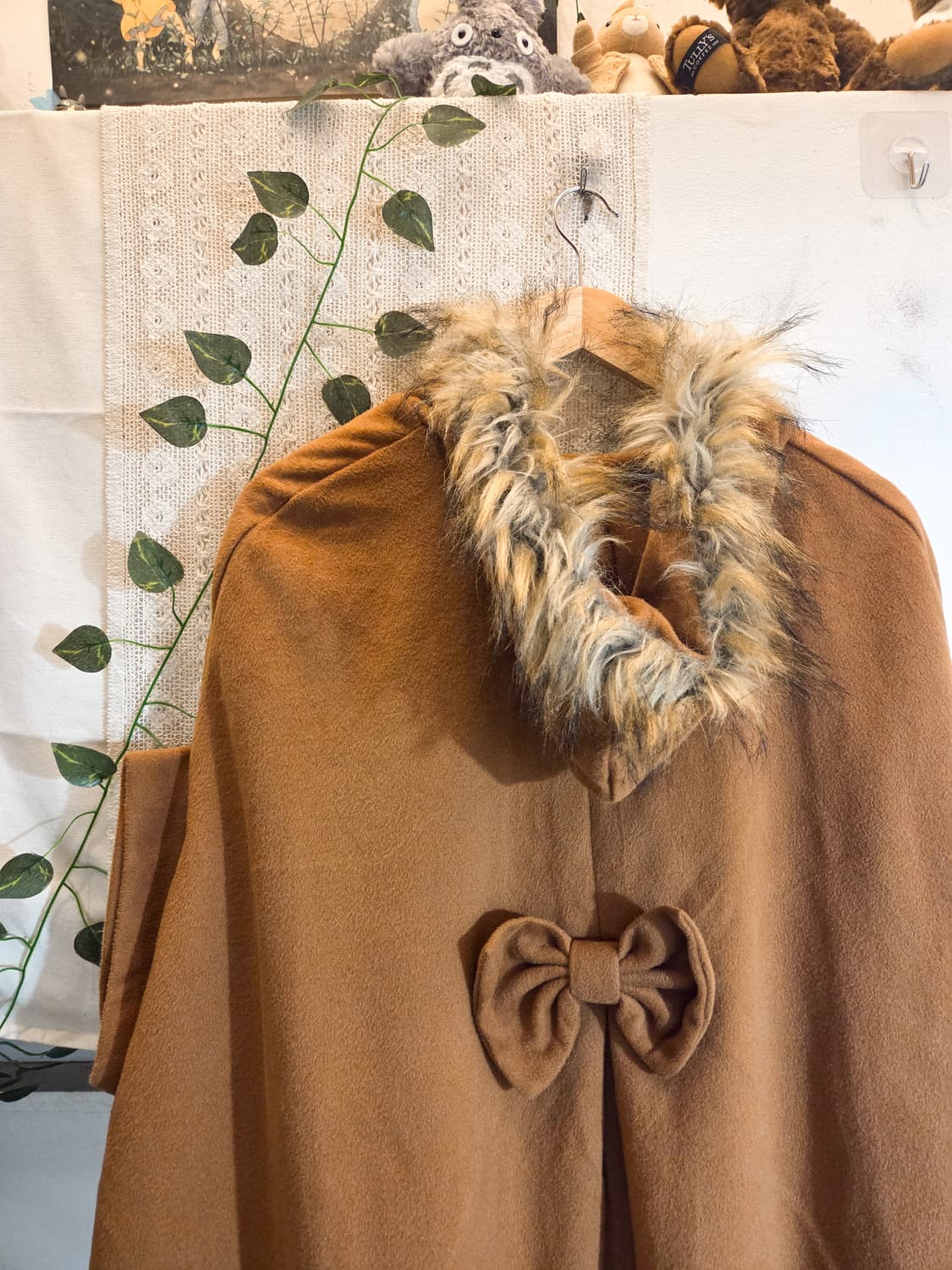 리본디테일 더플 케이프 코트 상품이미지5