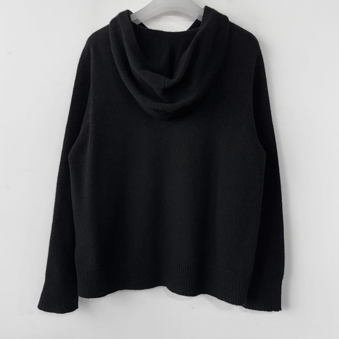 데바스테 23 로고 니트 후드 상품이미지6