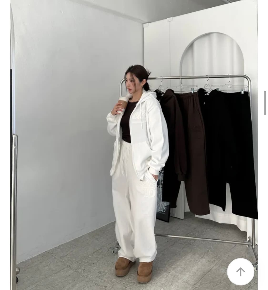 에이블리 패치 레터링 기모 후드집업 (새상품) 상품이미지4