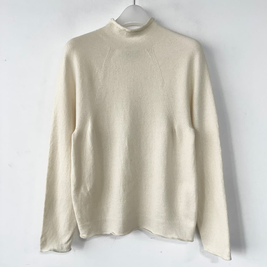 래트바이티 캐시미어100 니트 탑 상품이미지1