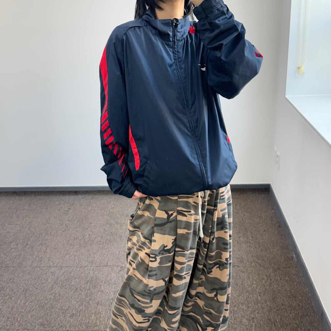 Nike 나이키 레드 포인트 네이비 바람막이 상품이미지2