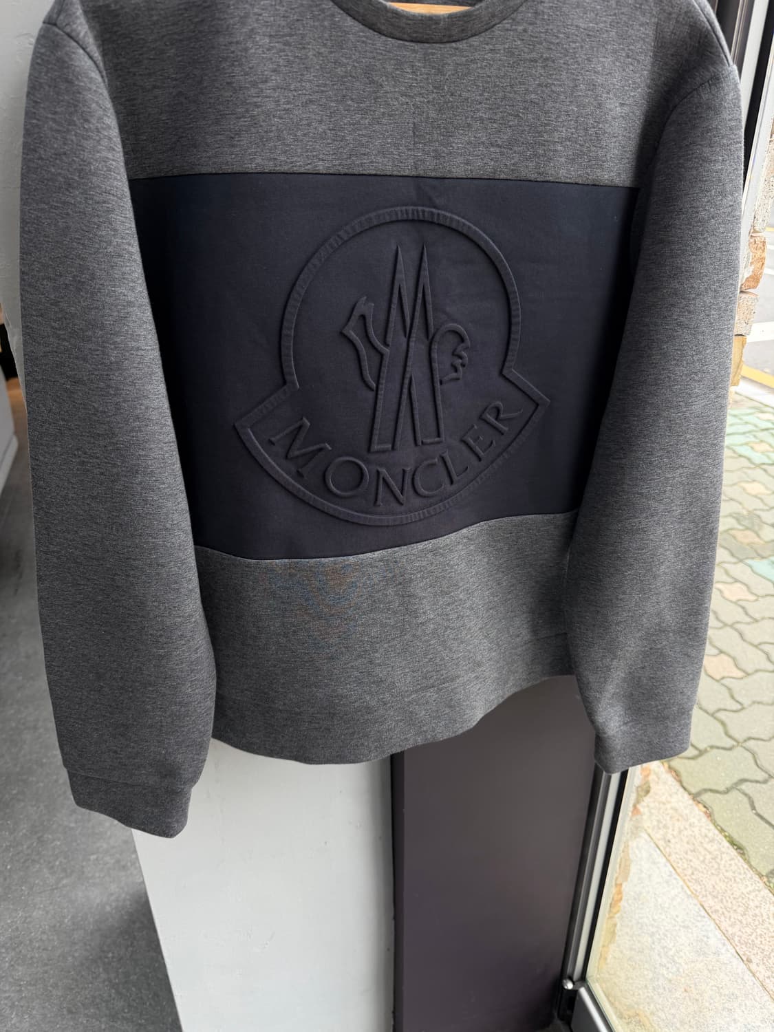 XL/ 몽클레어 네오프렌 빅로고 맨투맨 상품이미지5