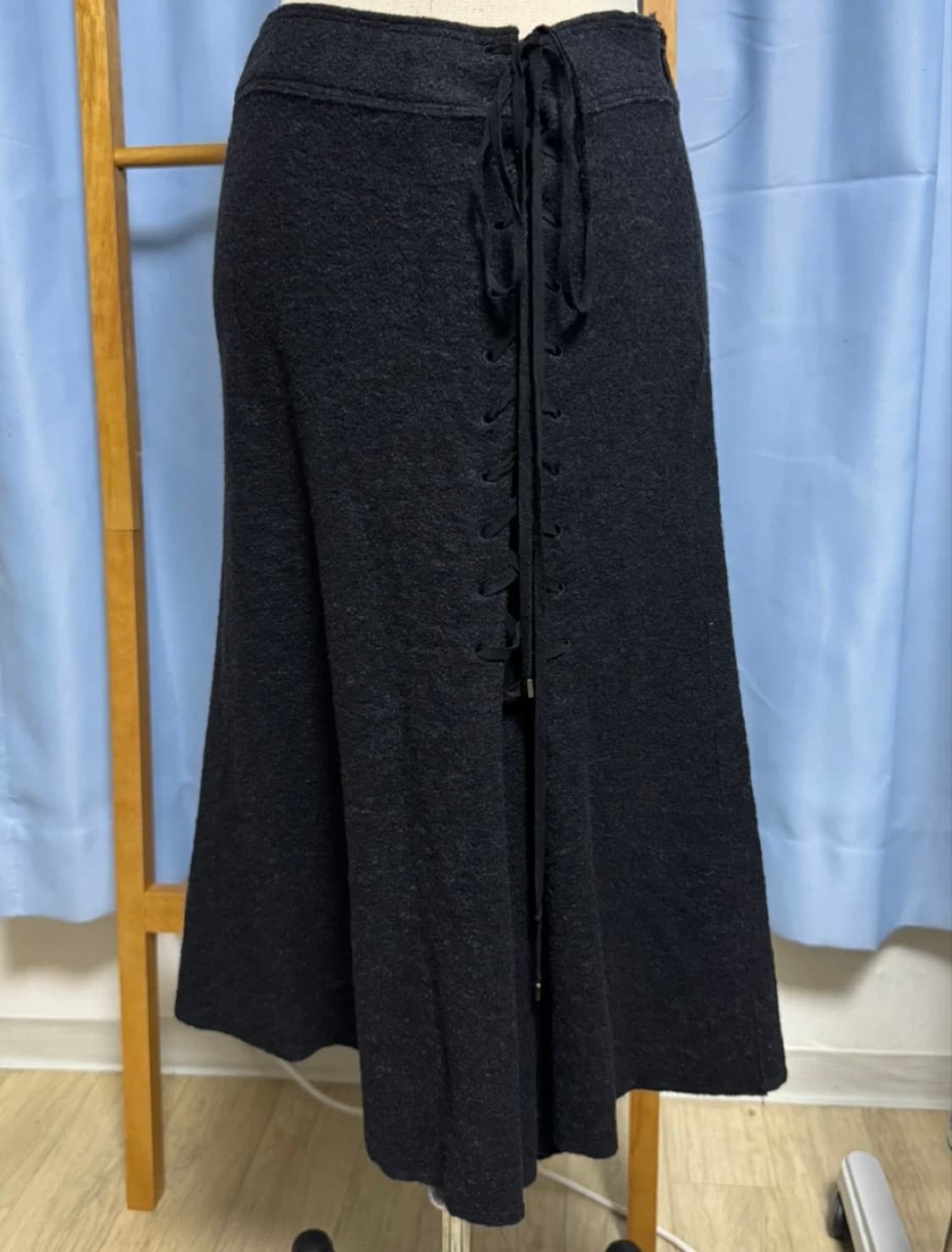 오즈세컨 블랙 레이스업 울스커트 레이어드 상품이미지1