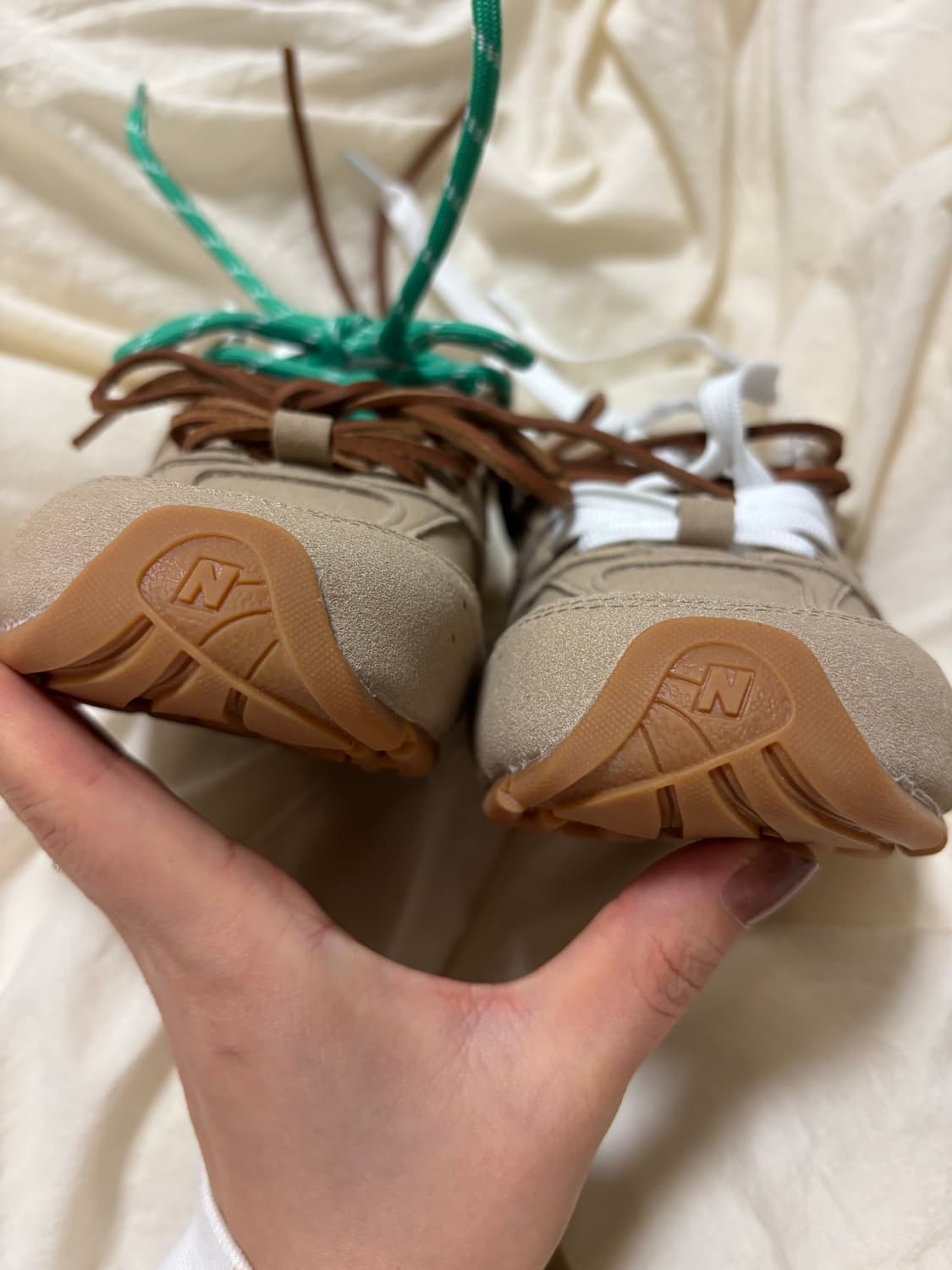 새제품 미우미우 뉴발란스 530, 235사이즈 상품이미지3