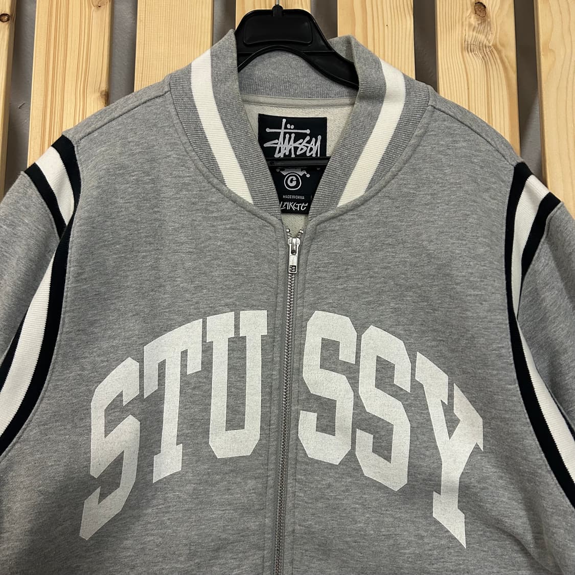 (L) 스투시 Stussy 그레이 코튼 집업 바시티 자켓 상품이미지3