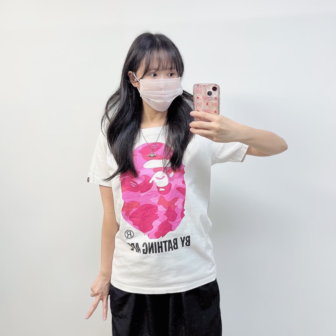 베이프 빅 사루 핑크 카모 반팔티 화이트 상품이미지1