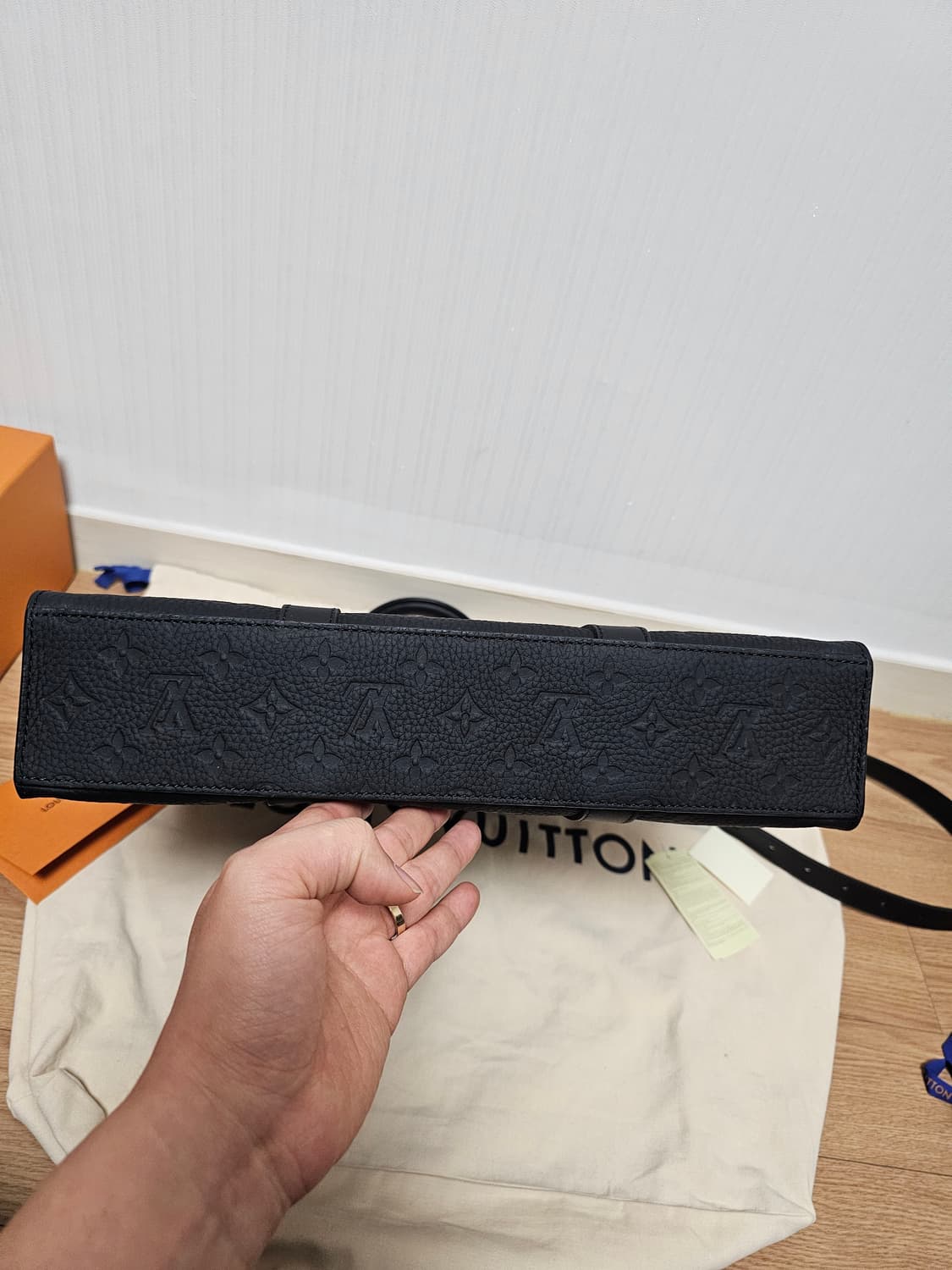 루이비통 토리옹 삭플라NV 토트백 크로스백 신형 (새상품) 상품이미지8