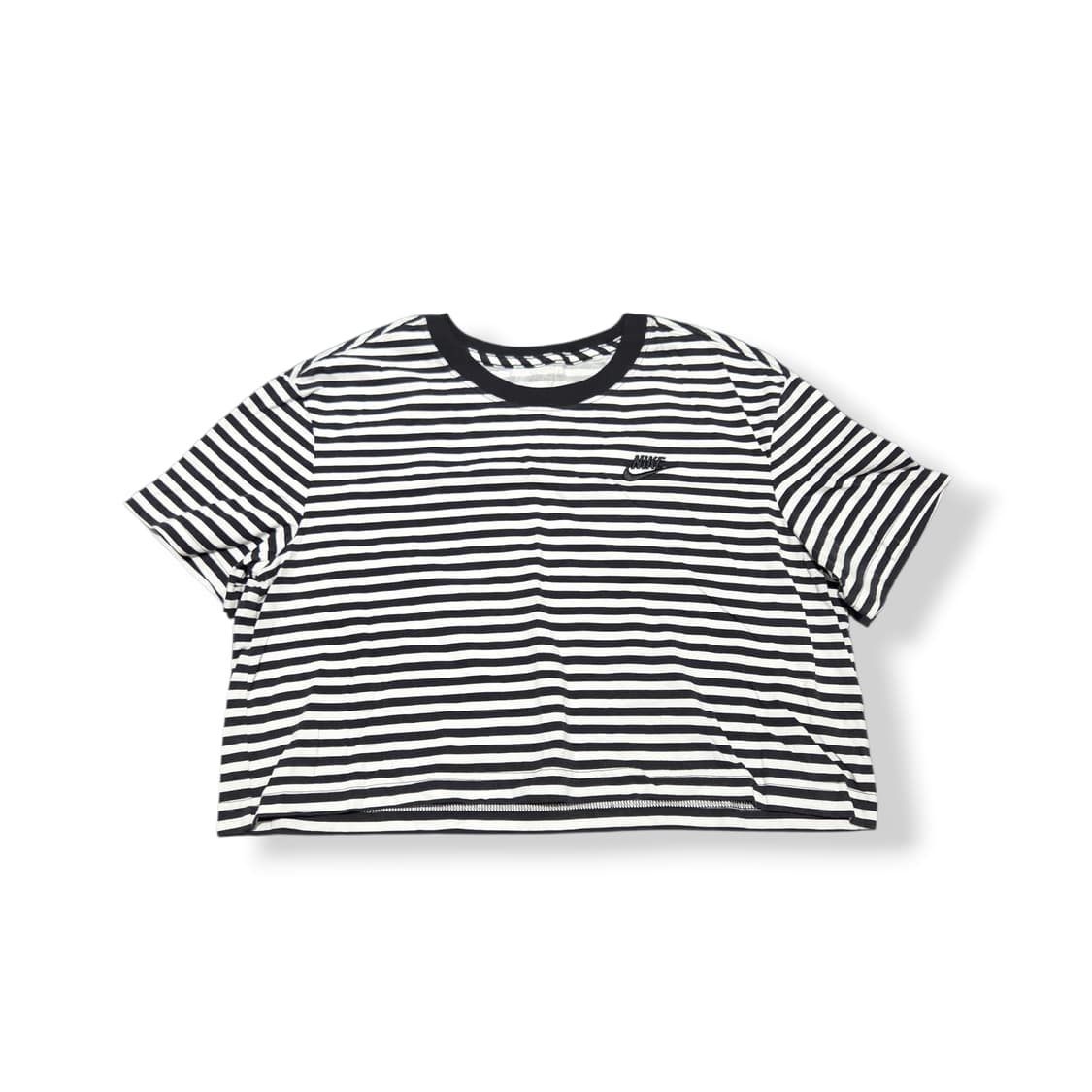 Nike 나이키 스트라이프 크롭 반팔티 상품이미지1