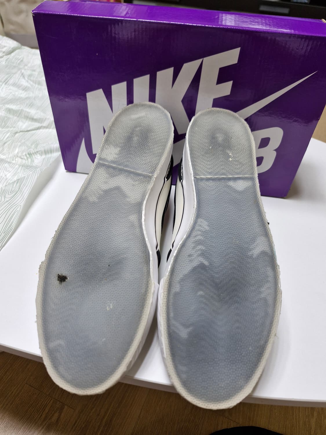 나이키 SB 스테판 야노스키 슬립온 스웨이드 화이트 275 상품이미지3