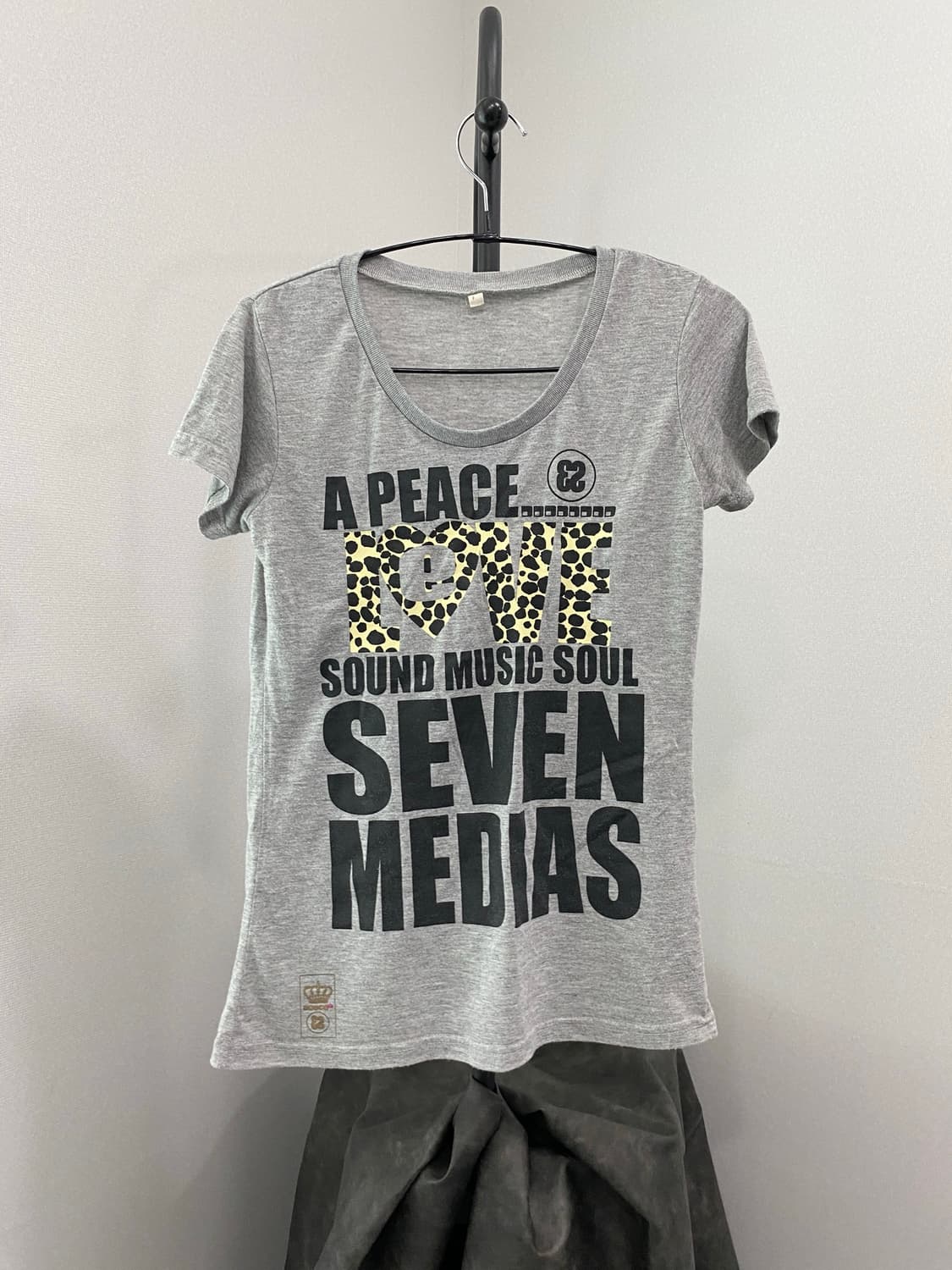 Leopard Mix Graphic T-Shirt 상품이미지2