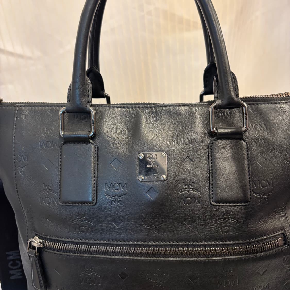 정품 MCM 남성 가죽 토트 크로스백     상품이미지5