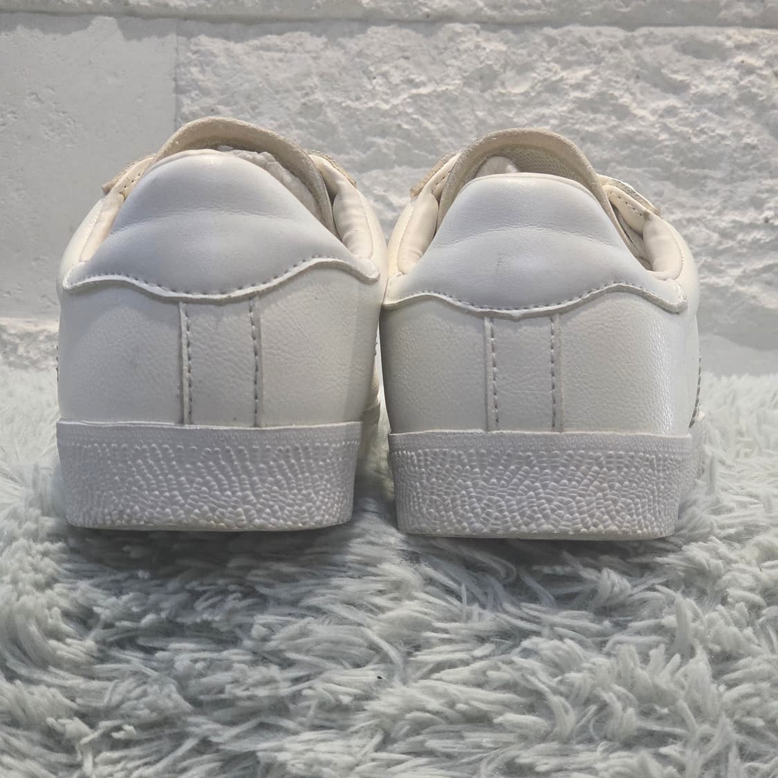 1q-9:미키 마우스 라인 화이트 스니커즈 (24cm)-거의새거 상품이미지9