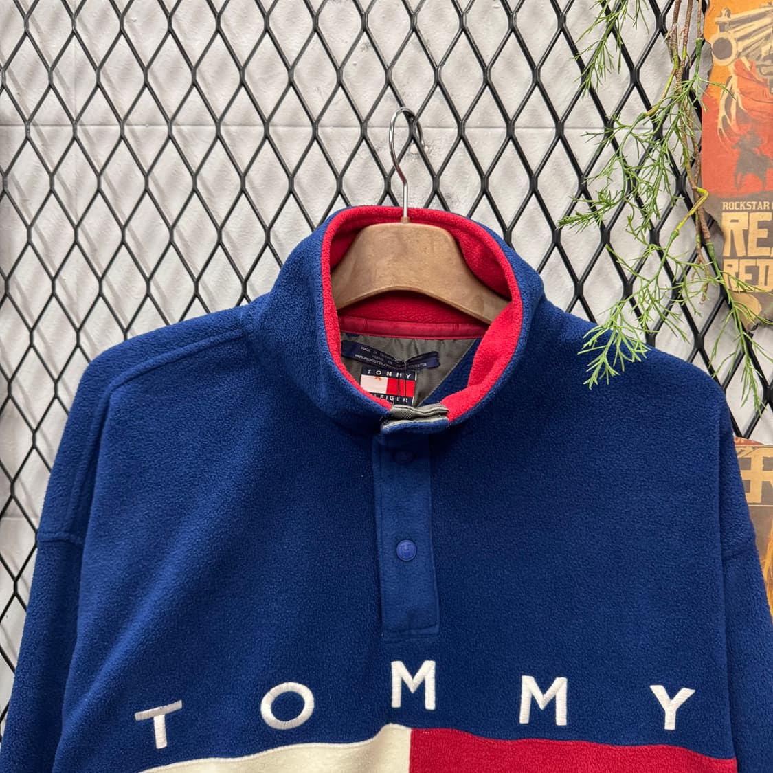 90s 타미힐피거 스냅 버튼 오버플리스 전면 빅플래그 포인트 블루 상품이미지3