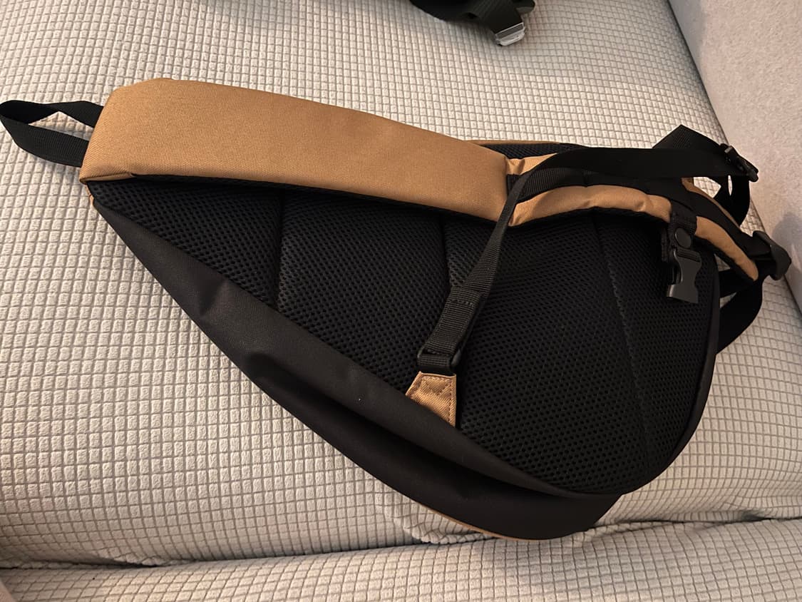 Columbia 콜롬비아 카멜 슬링백  상품이미지2