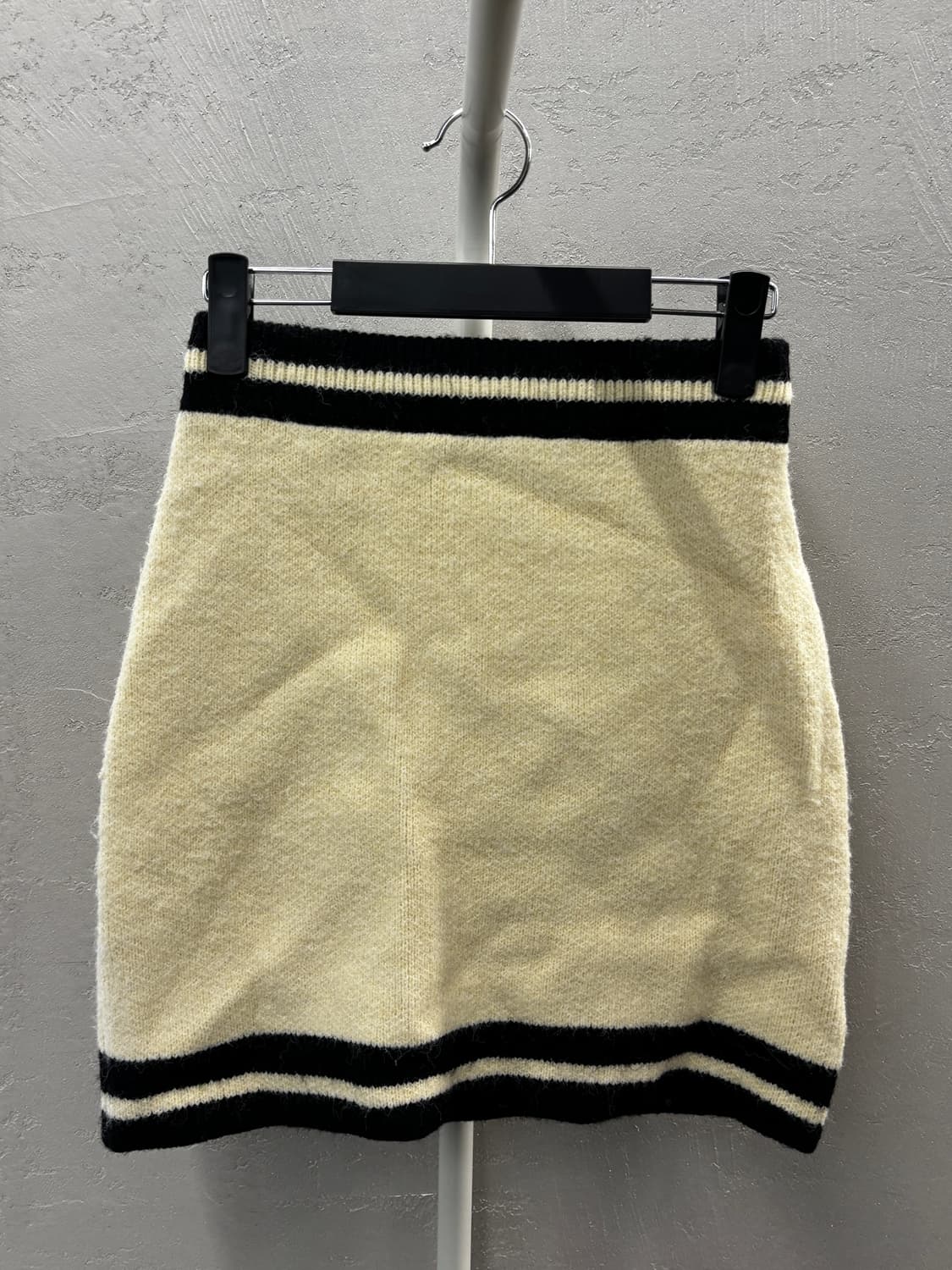 아틀리에 나인 아이보리 니트 미니스커트 F 상품이미지2