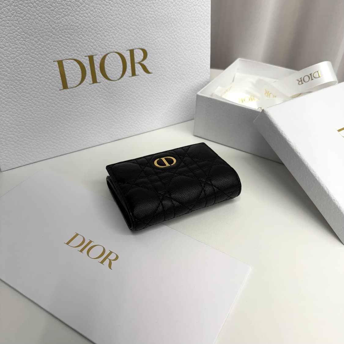 [25년] 디올 카로 글리신 XS 지갑 블랙 상품이미지4