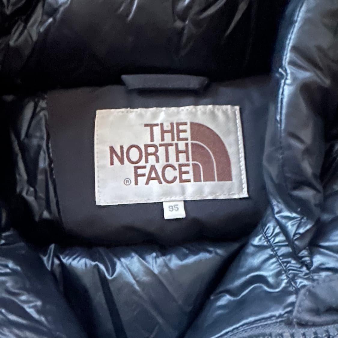 노스페이스 블랙 패딩 상품이미지4