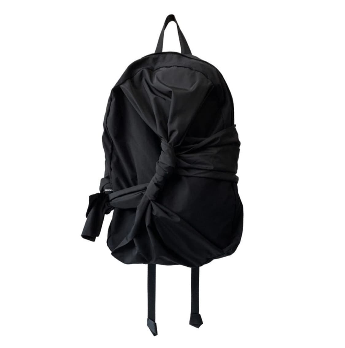 이우가마카라스 노티드 백팩 초판 상품이미지5