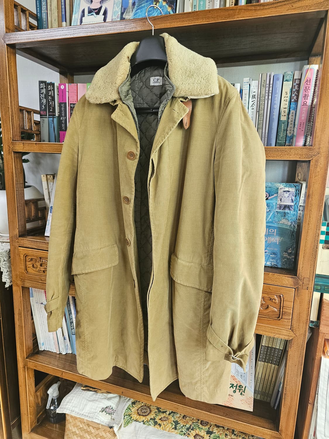 이제 절대로 못구하는 씨피 CP컴퍼니 코듀로이 퀼팅 코트 50(100사이 상품이미지1