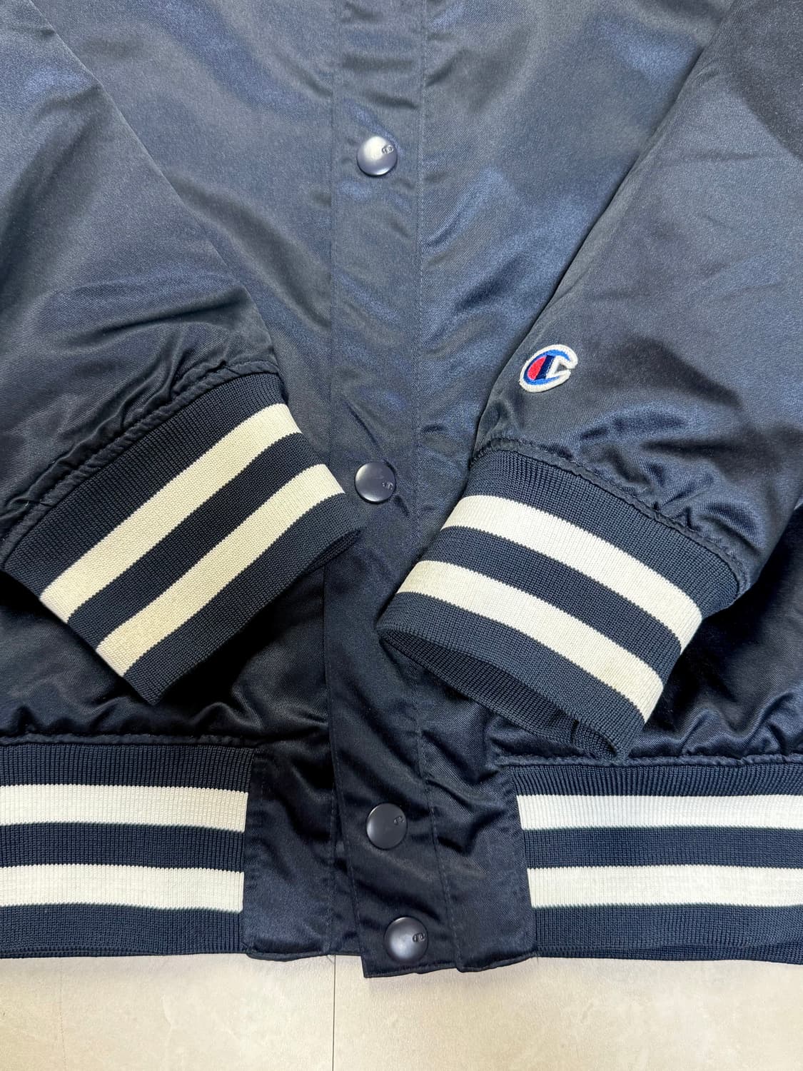 모마x챔피온 바시티자켓 상품이미지2