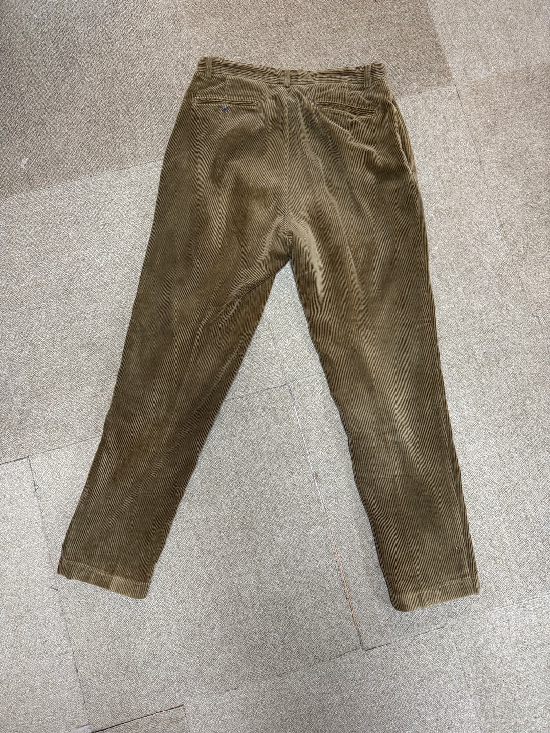 폴로 코듀로이 테이퍼드핏 팬츠 팝니다 상품이미지2