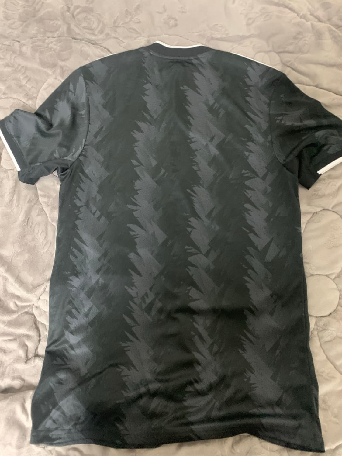 아디다스 유벤투스 22-23 어웨이져지 (M) 상품이미지2