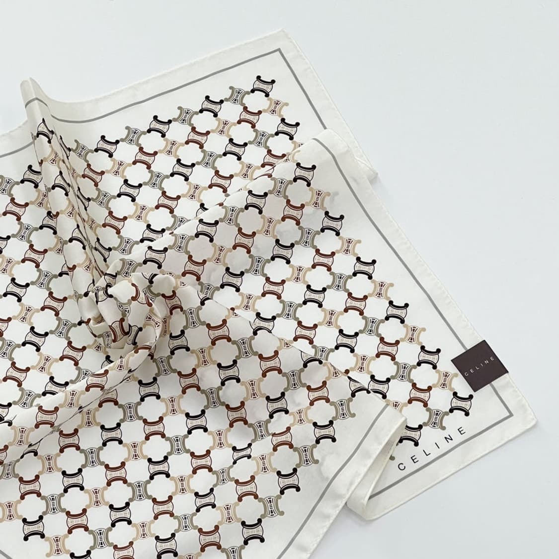 (새상품) celine / 셀린느 쁘띠스카프 손수건 상품이미지1