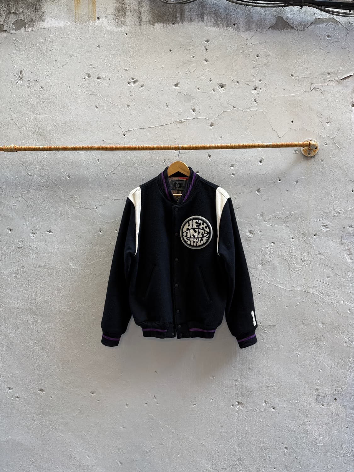 hex antistyle 바시티 상품이미지1