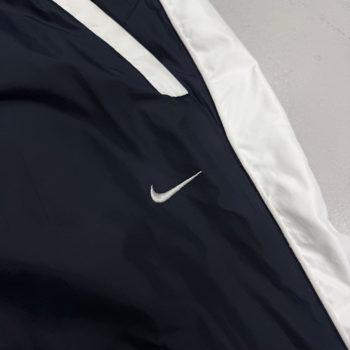 나이키 00s 스우시 올드스쿨 바람막이 트랙팬츠 상품이미지3