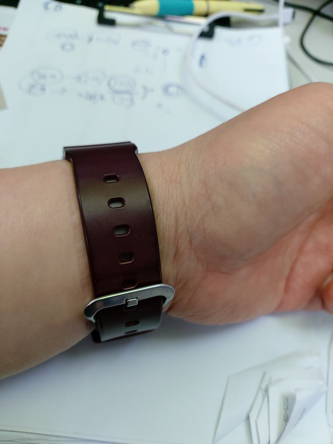 카시오 지샥 버건디색 시계 상품이미지5