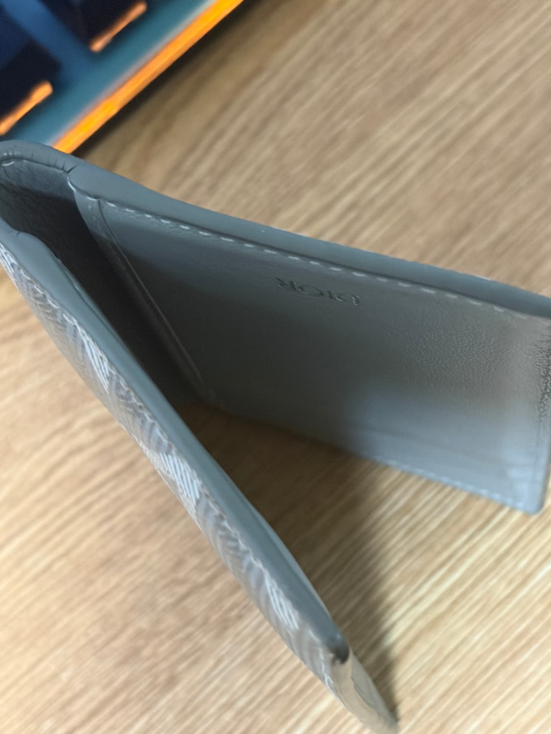 디올 CD 다이아몬드 카드지갑 바이폴드 상품이미지3