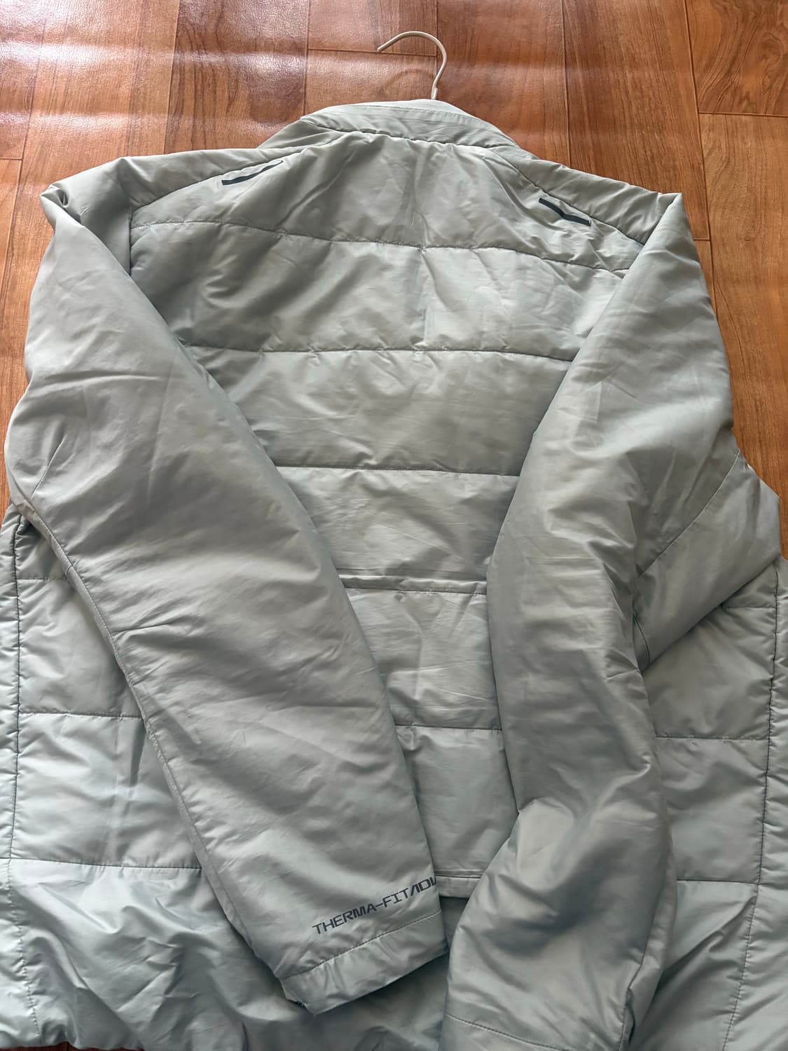 나이키 써마핏 ADV 에어로로프트 L 판매 상품이미지3