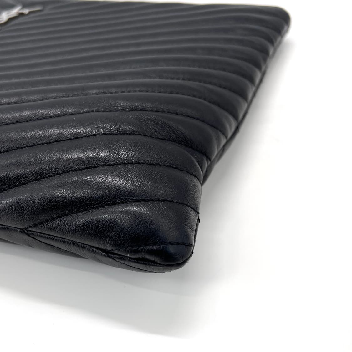 생로랑 마틀라세 여성 클러치백 블랙 라지 (440222) 상품이미지8