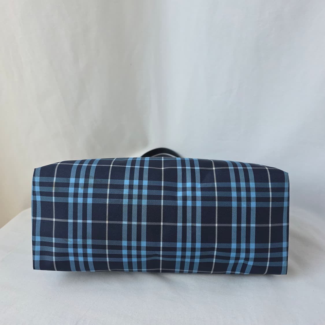 [정품 BURBERRY] 버버리 노바체크 여성 나일론 토트백 상품이미지3