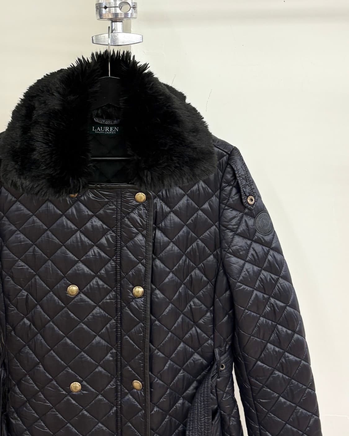 폴로 랄프로렌 블랙 퍼카라 벨티드 퀼팅 코트 상품이미지4