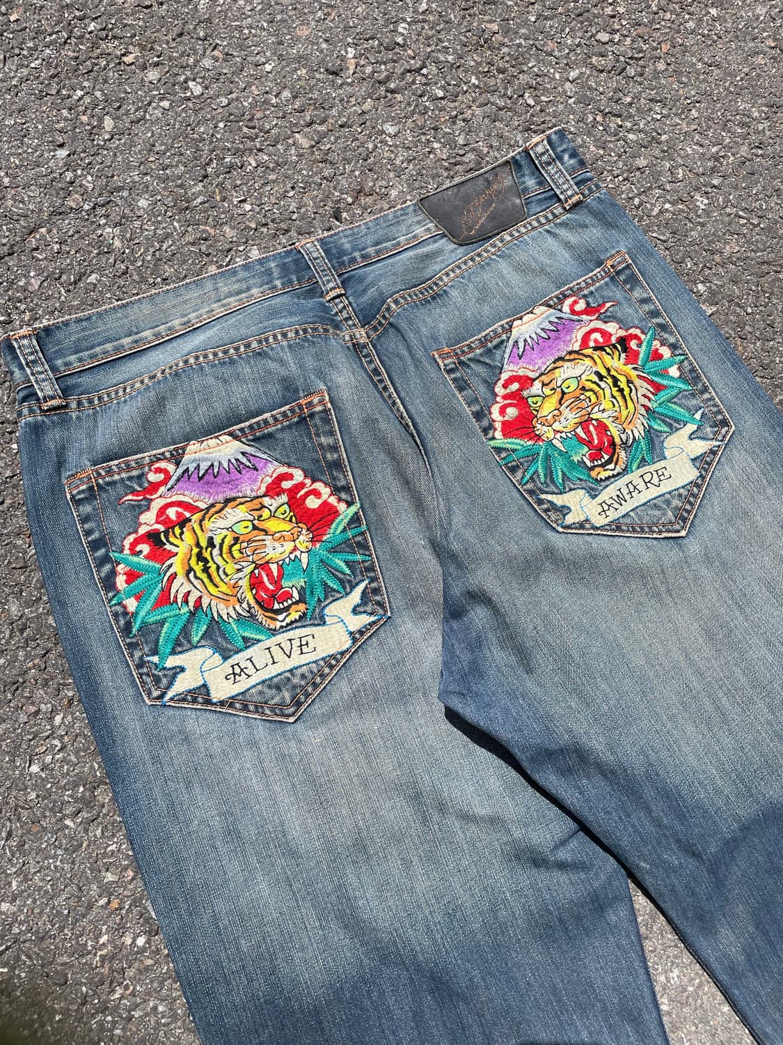 Ed Hardy 에드하디 타이거자수 와이드 셀비지 데님팬츠 상품이미지9