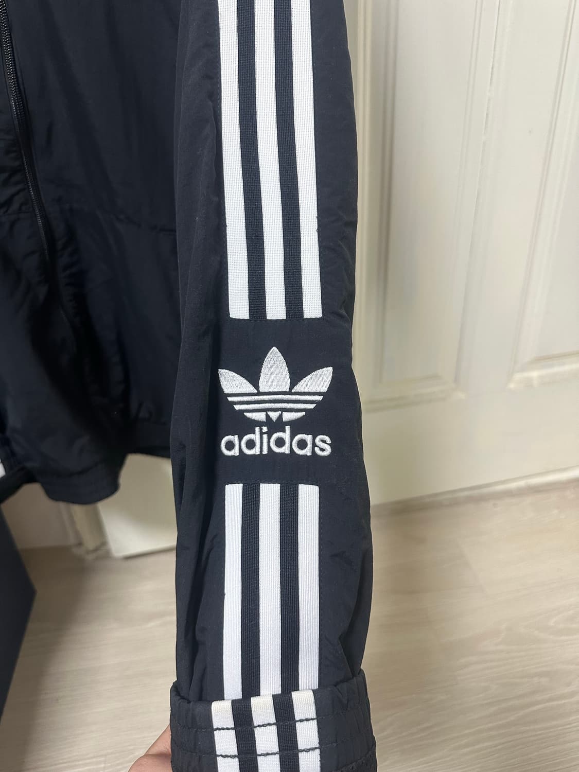 아디다스 바람막이 상품이미지1