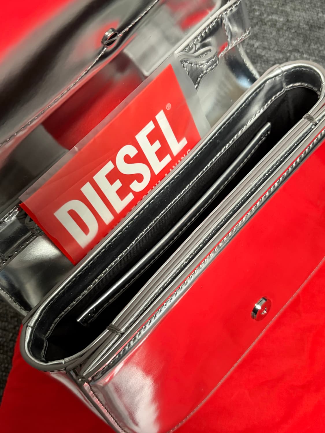 디젤 가방 1DR 실버 미러 상품이미지3