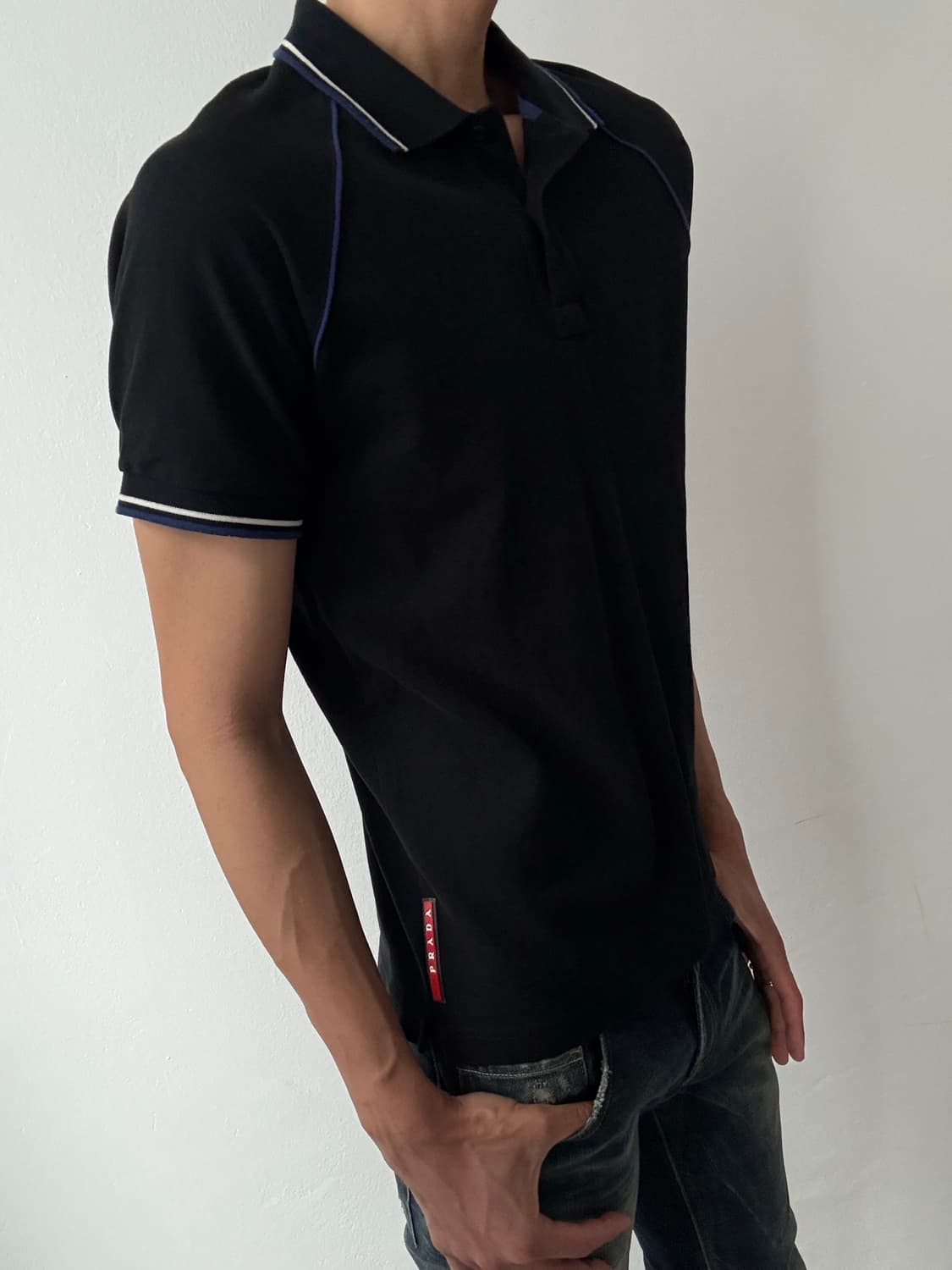 Prada archive red tab piping polo shirt 상품이미지3