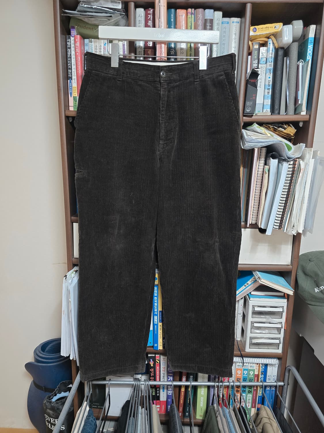 유니클로U 코듀로이 와이드핏 워크팬츠 32 [82] 상품이미지1