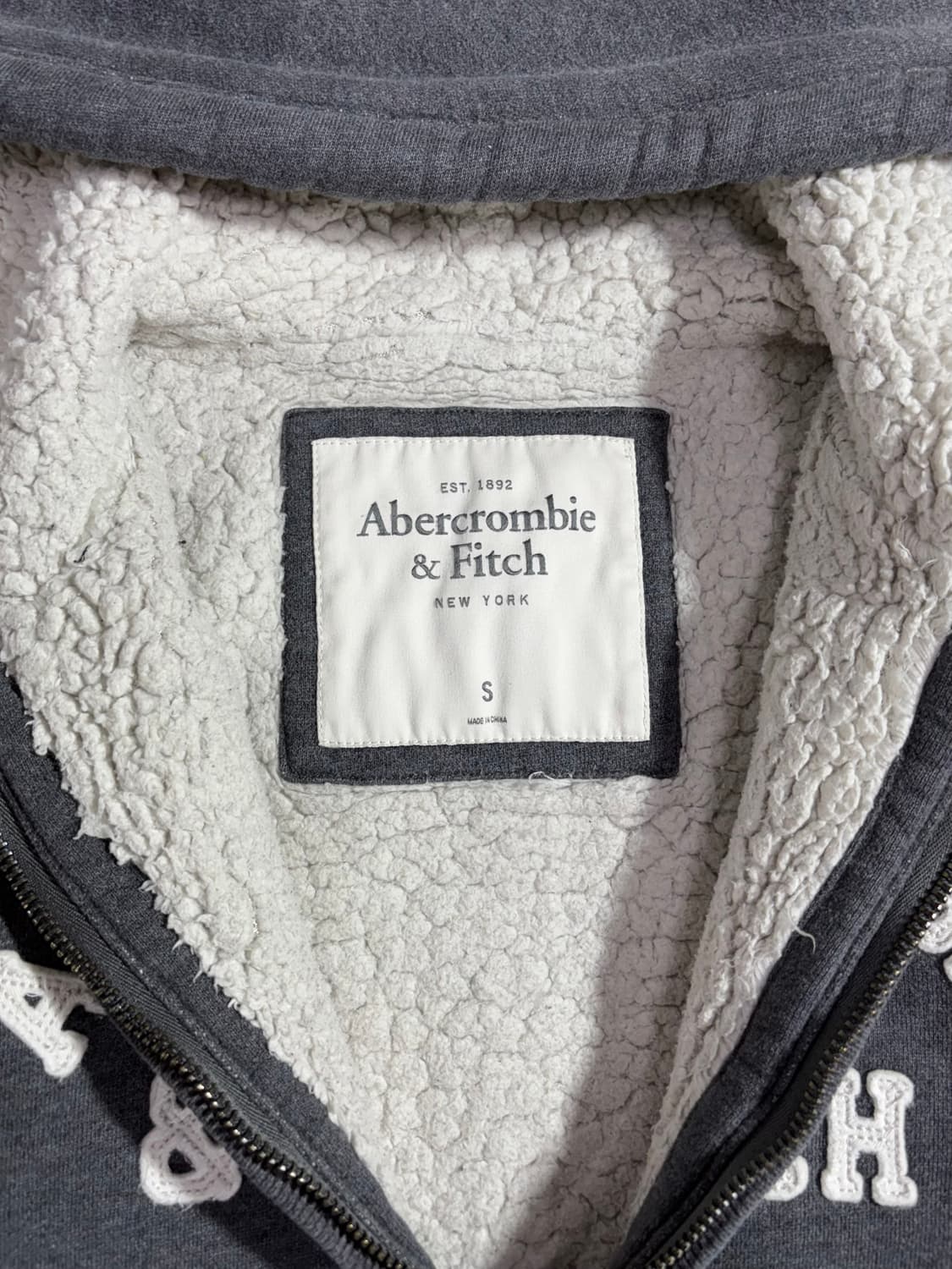 아베크롬비 빅로고 양털 그레이 후드집업  상품이미지6