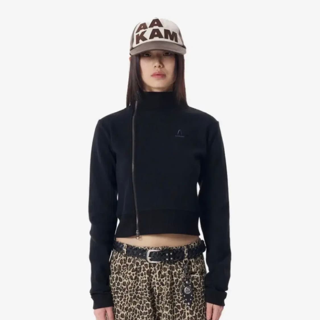 아캄 side neck zip-up 상품이미지1