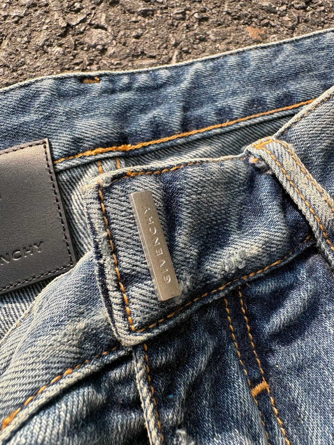 지방시 몰스킨 디스트레스드 데님 상품이미지6