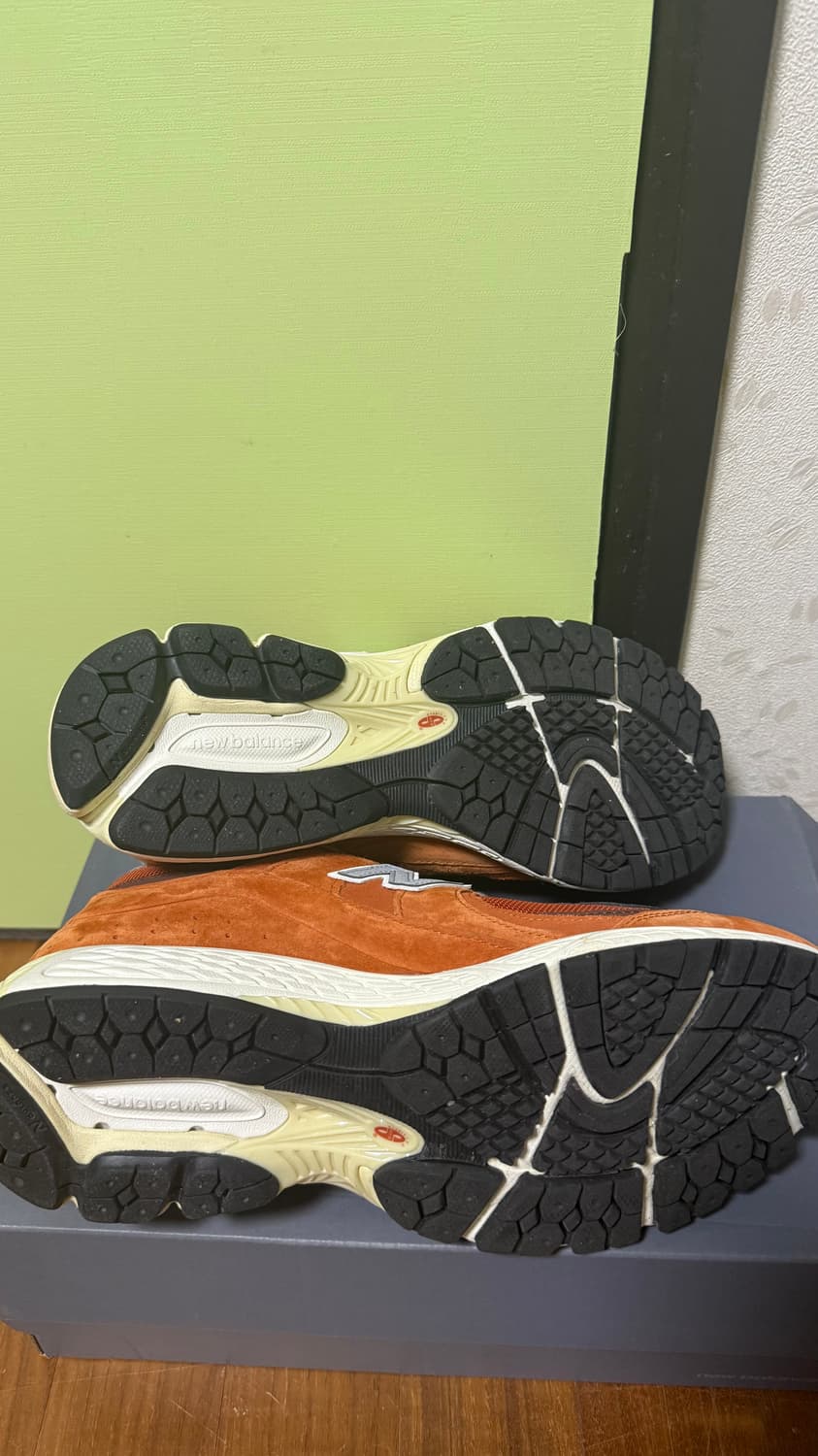 뉴발란스 2002r 오렌지 285 상품이미지2