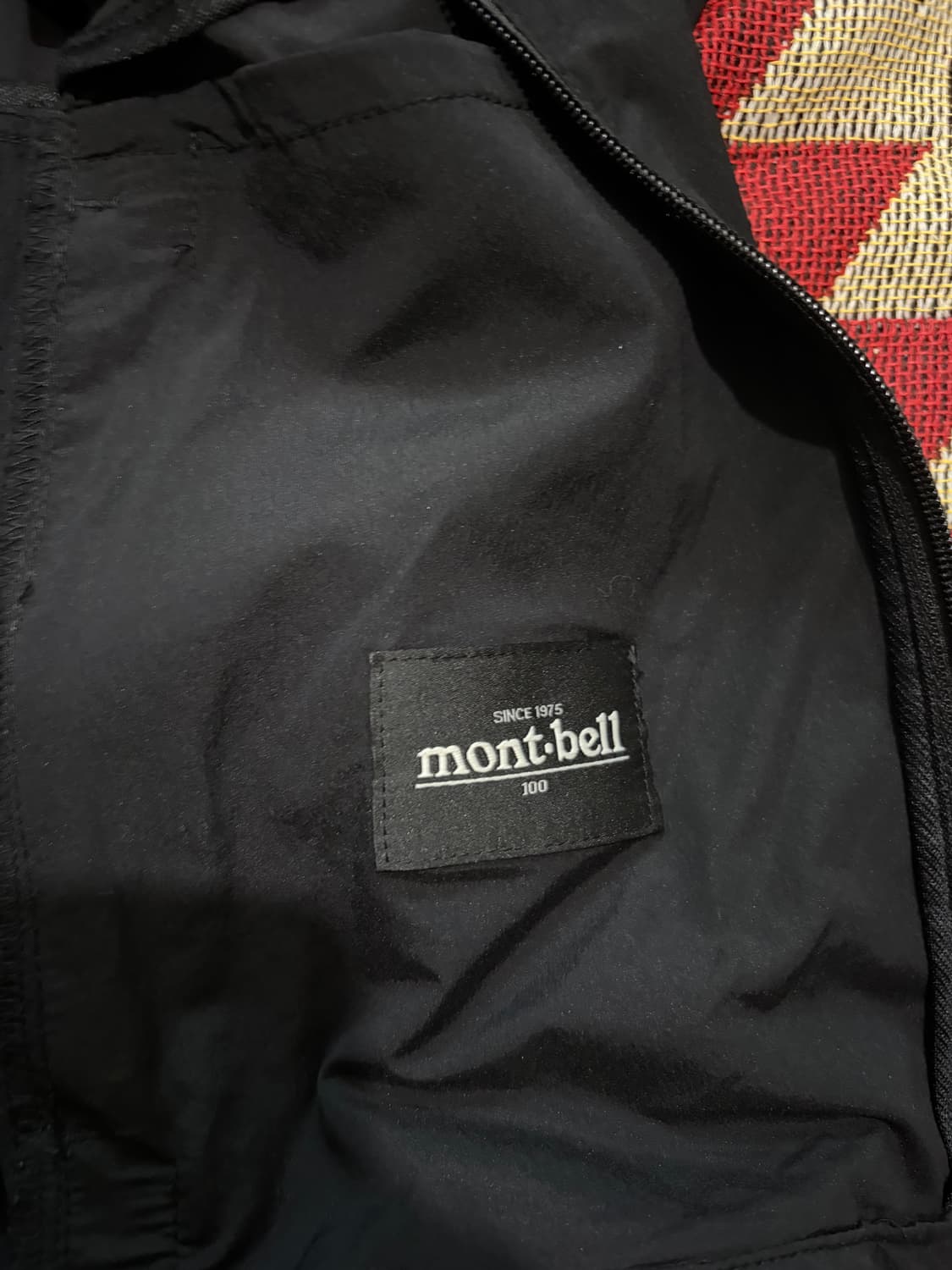 100) 몽벨 초경량 바람막이 블랙 러닝용 상품이미지4