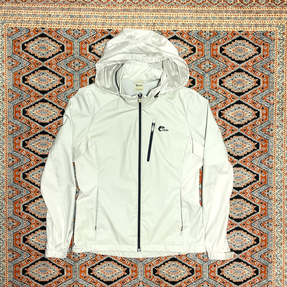 네파 베이지 바람막이 윈드브레이커 여성95 상품이미지1