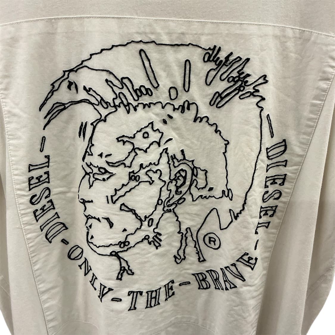 디젤 온니 더 브레브 반팔티 상품이미지3