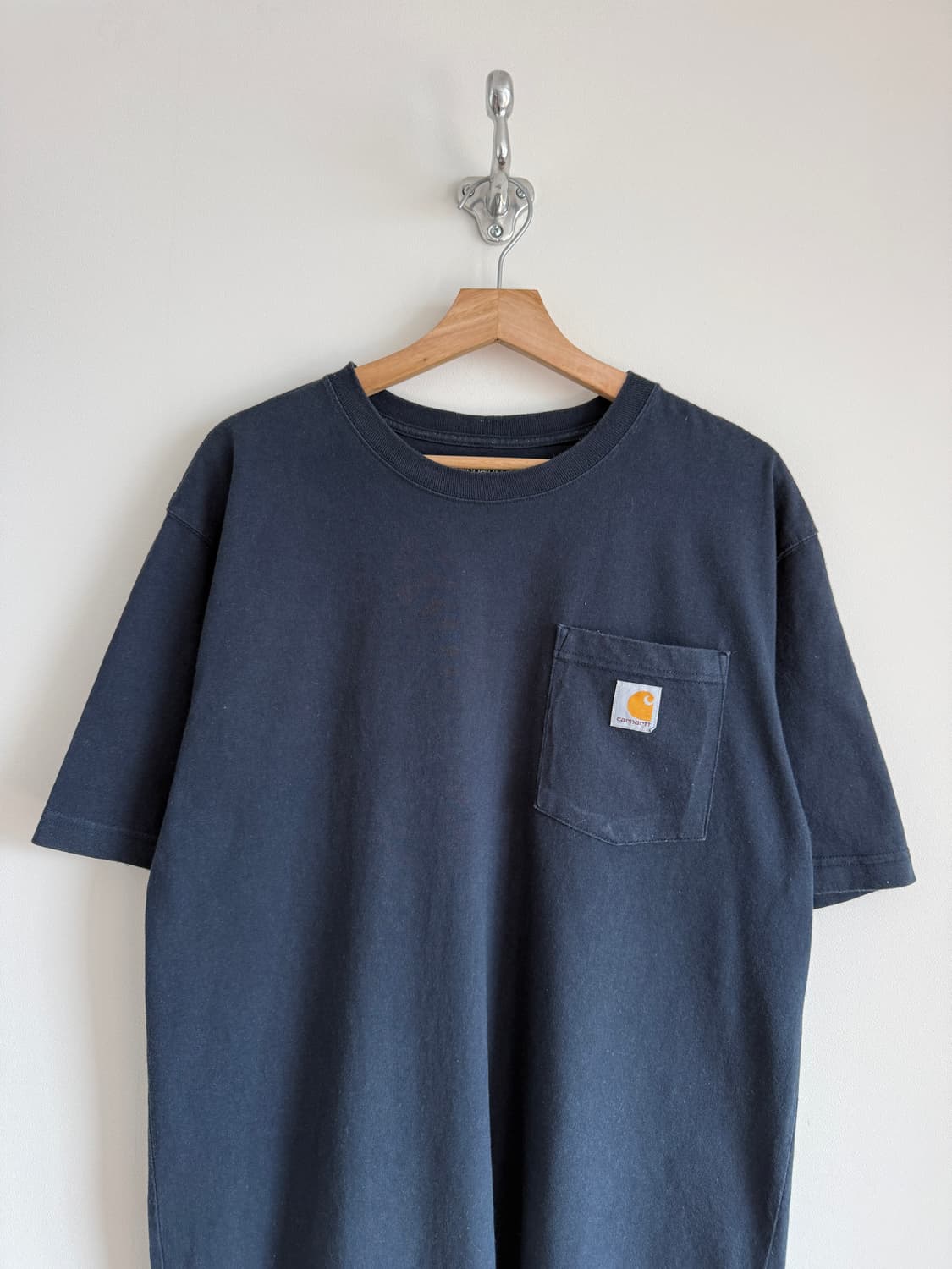 칼하트(Carhartt) 포켓 반팔 티셔츠(네이비) 상품이미지2