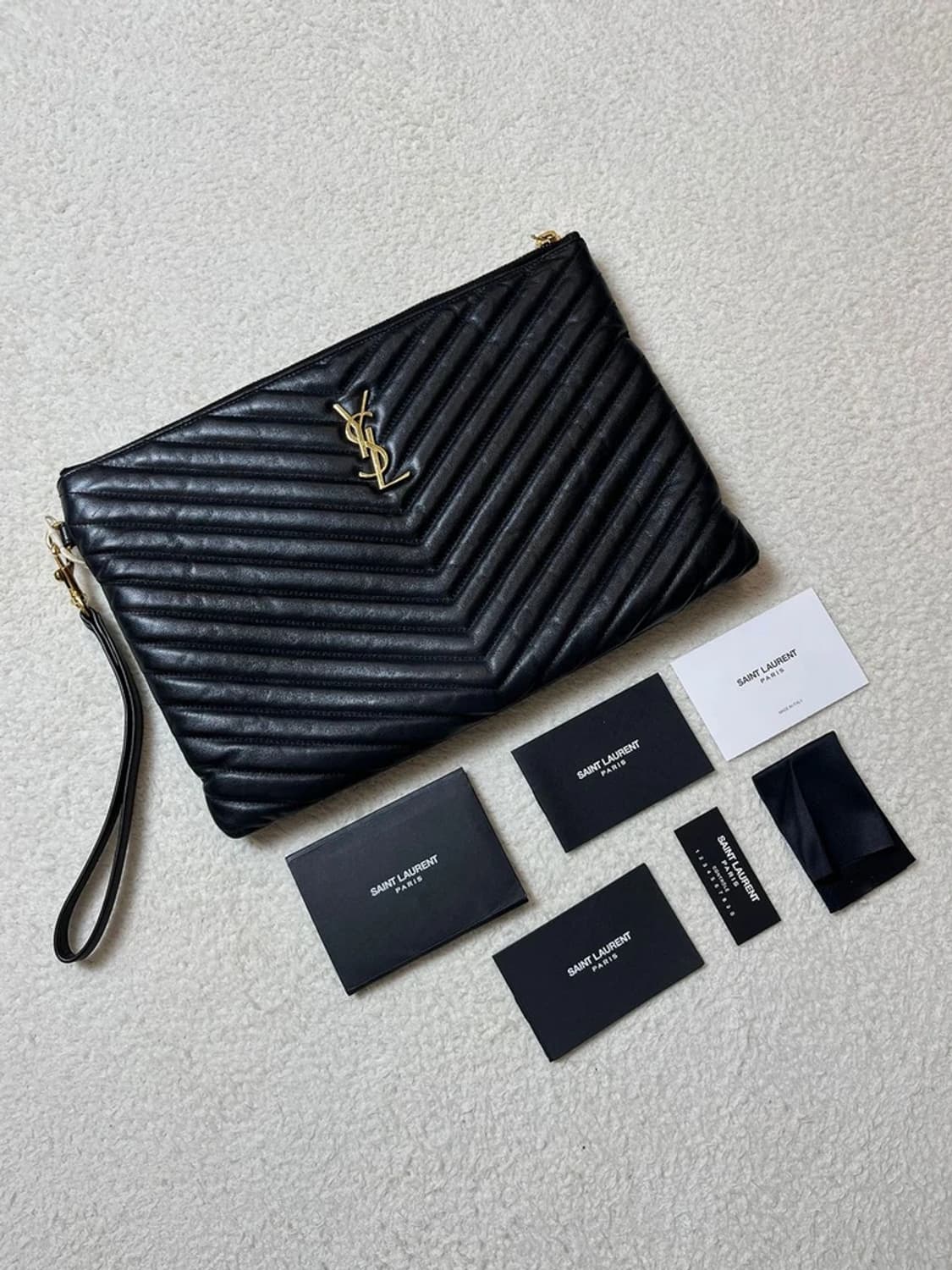 생로랑 YSL 금장 골드 마틀라쎄 클러치백 A1664 상품이미지1